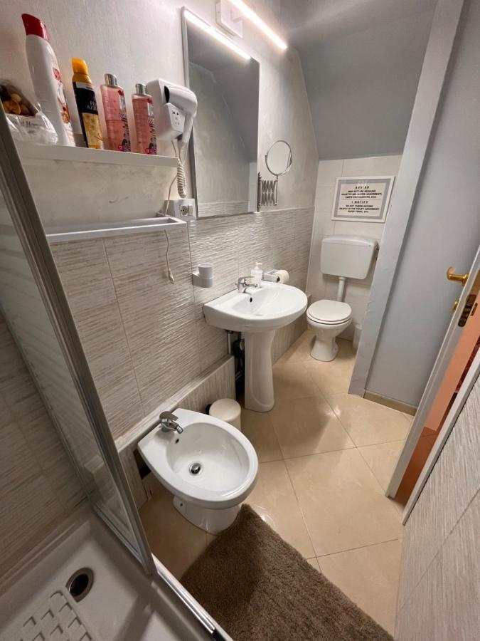 La Dimora Del Principe Apartment Наполи Екстериор снимка