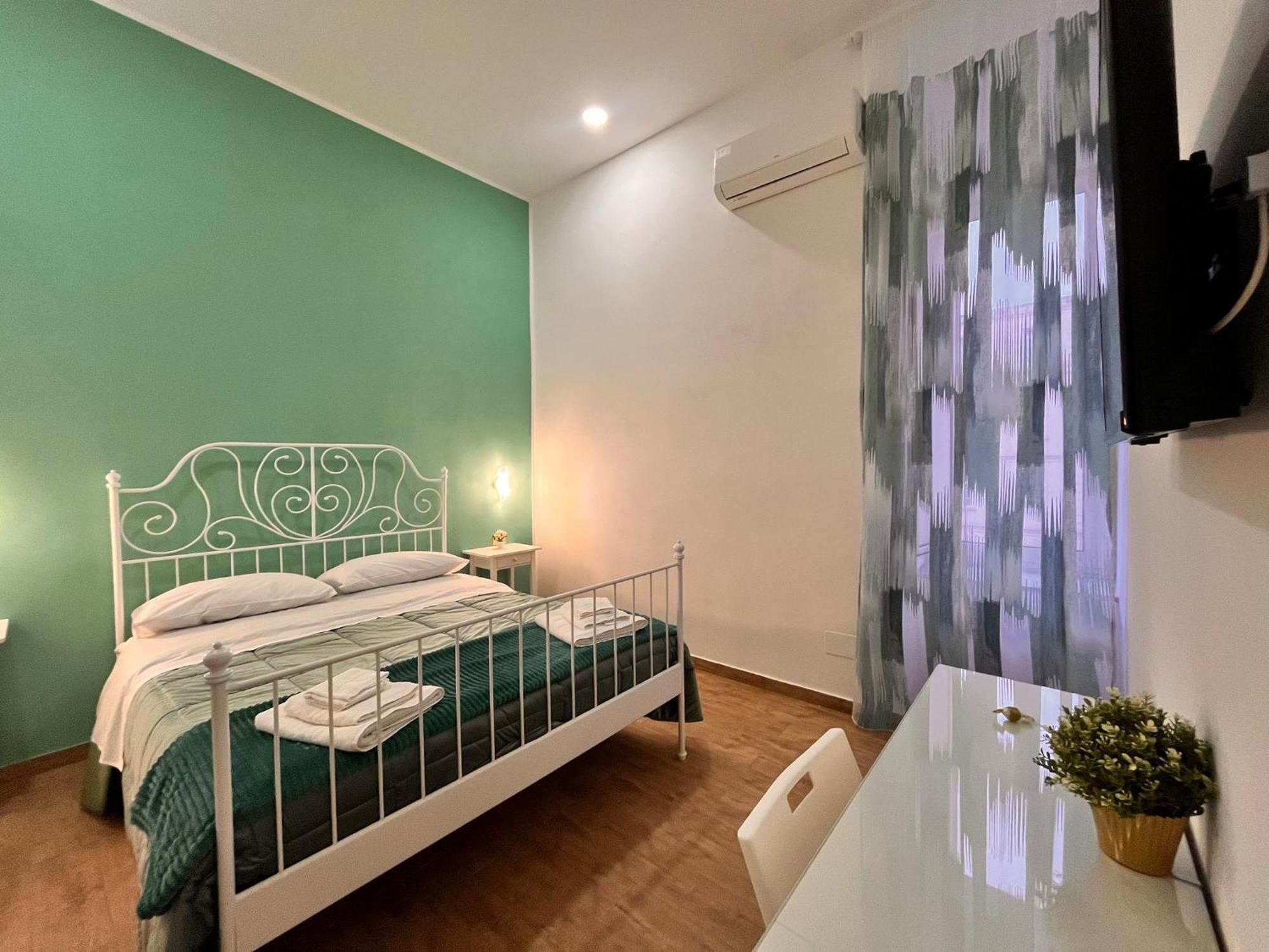 La Dimora Del Principe Apartment Наполи Стая снимка