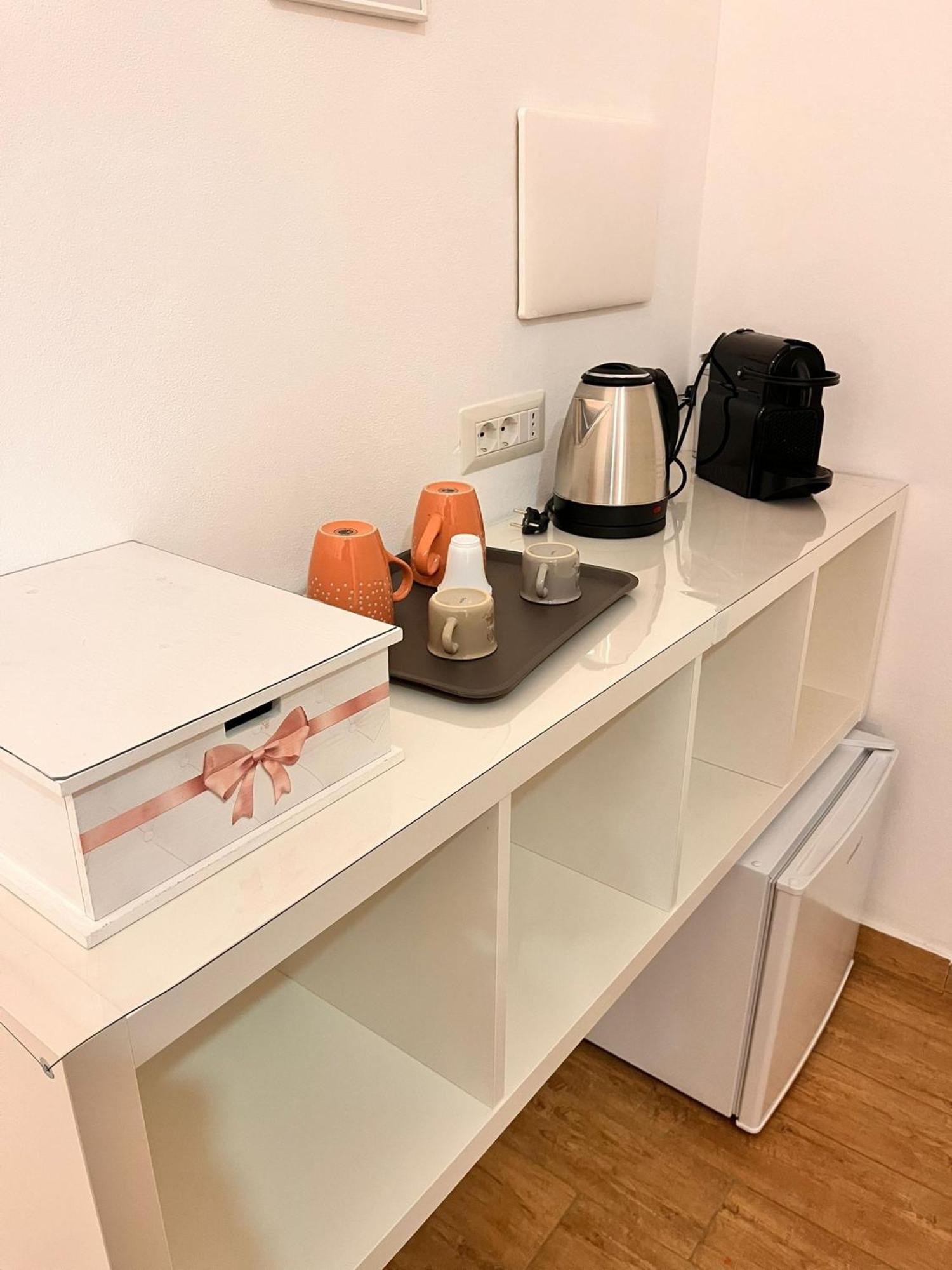La Dimora Del Principe Apartment Наполи Екстериор снимка