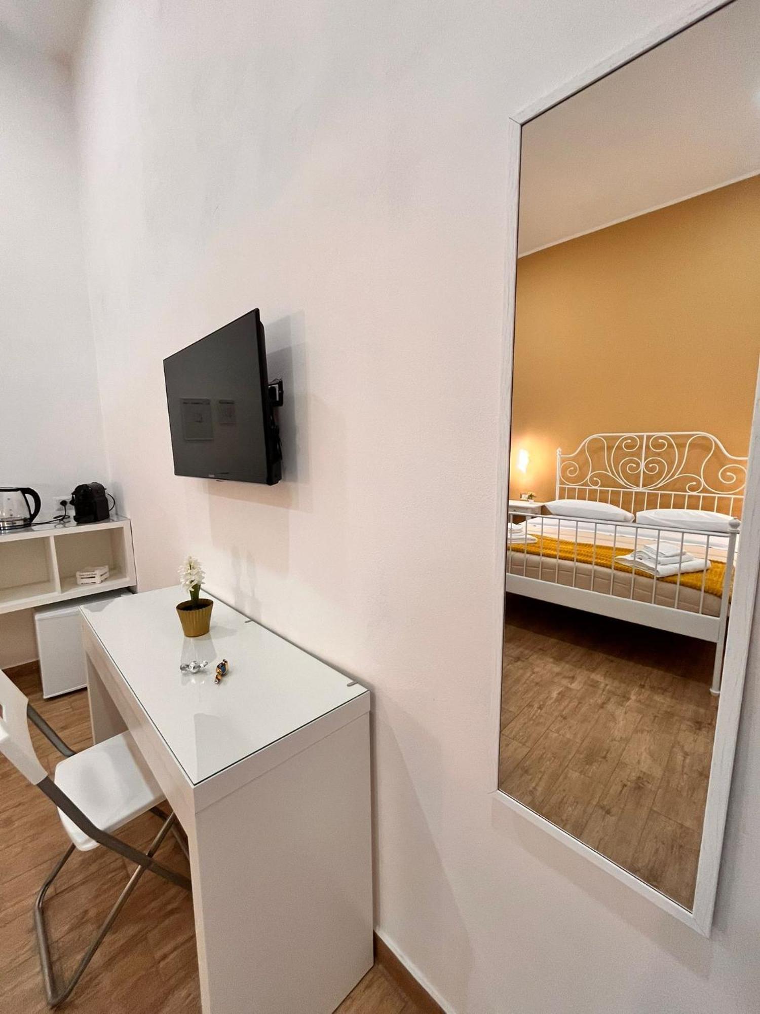 La Dimora Del Principe Apartment Наполи Екстериор снимка