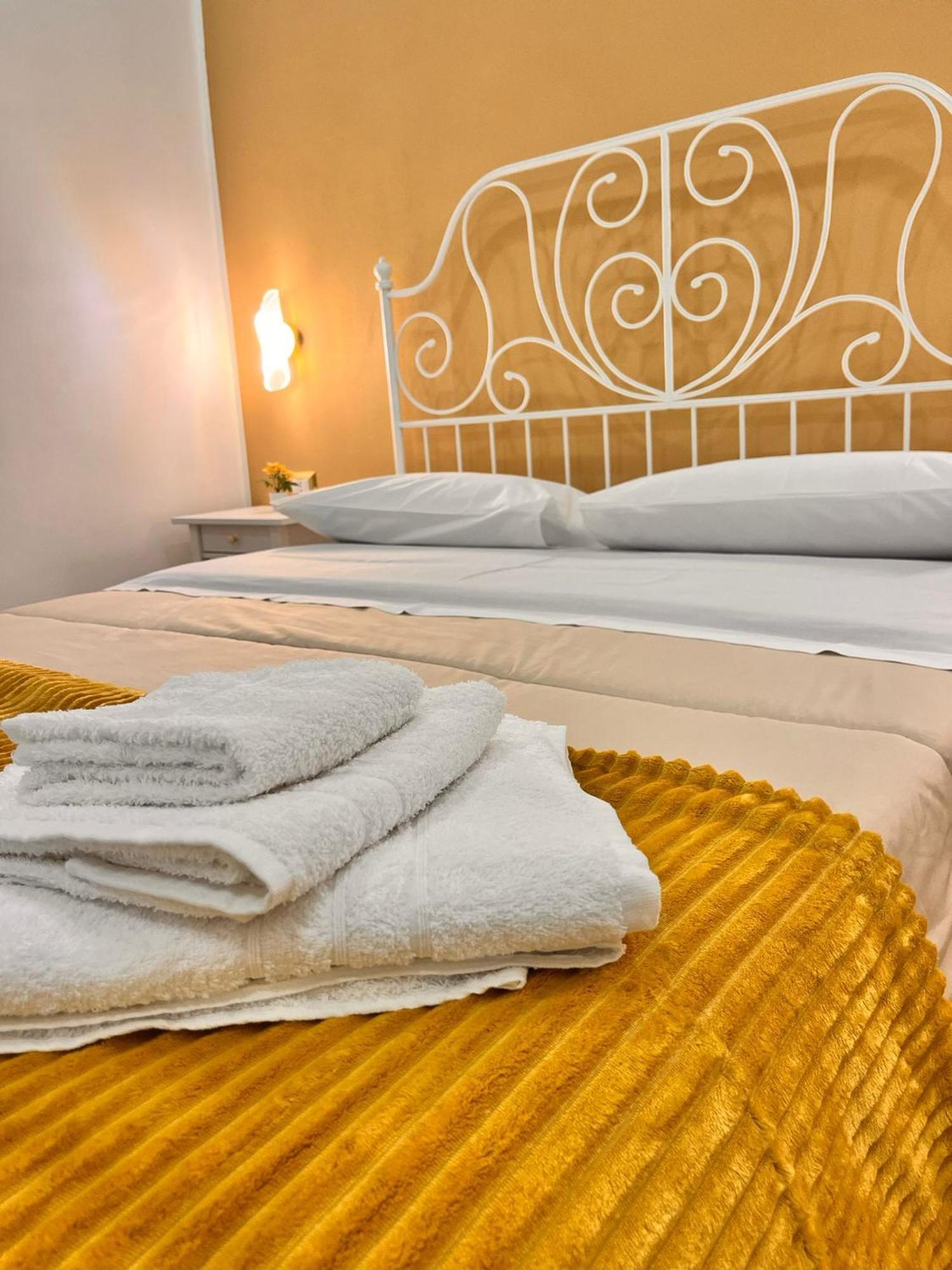 La Dimora Del Principe Apartment Наполи Екстериор снимка
