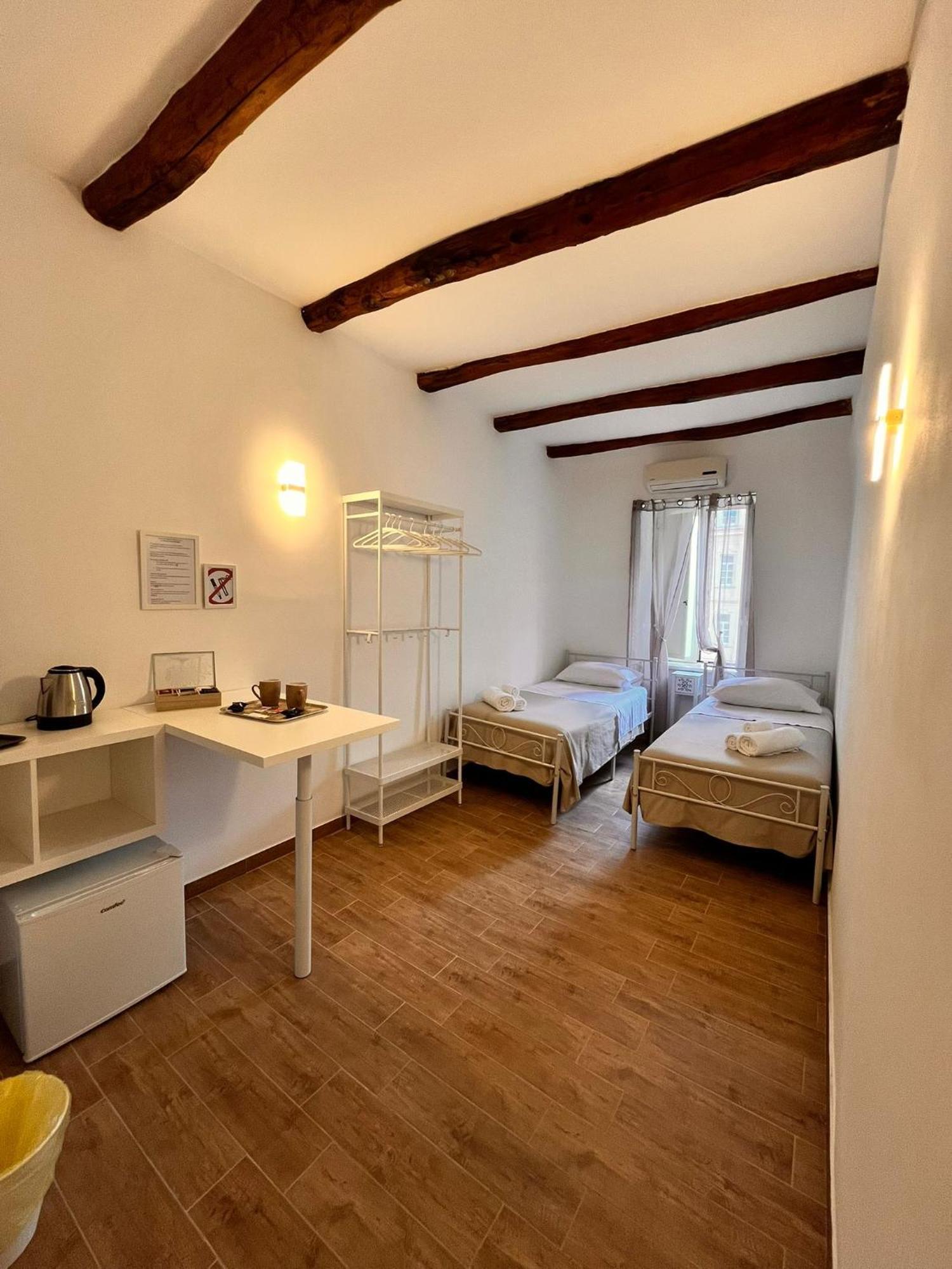 La Dimora Del Principe Apartment Наполи Екстериор снимка